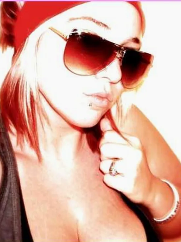 Lyna, 23 ans, rencontre sexy à Lille