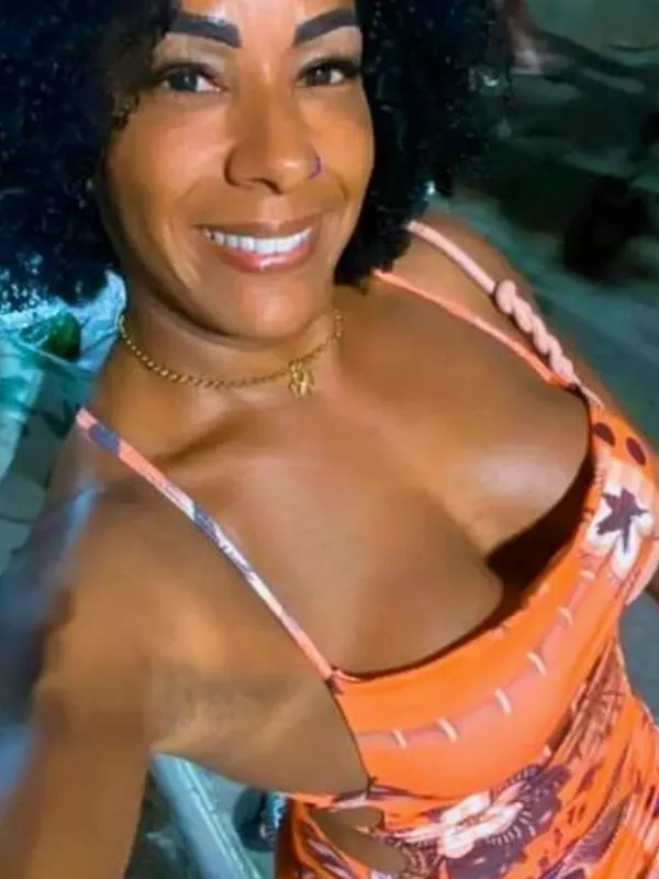 Ophélie, 35 ans, rencontre sexy à Orléans