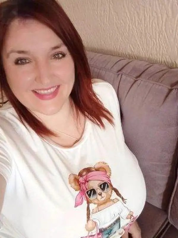 Virginie, 41 ans, rencontre sexy à Tours