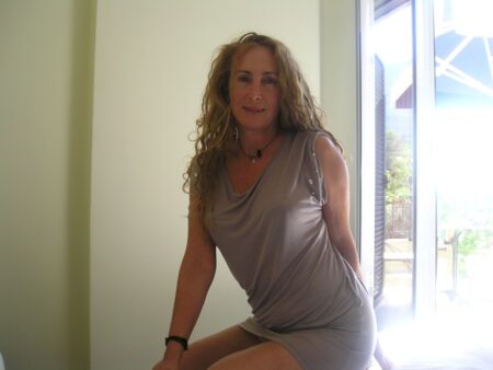 Je suis fréquemment disponible le weekend pour un plan sexe